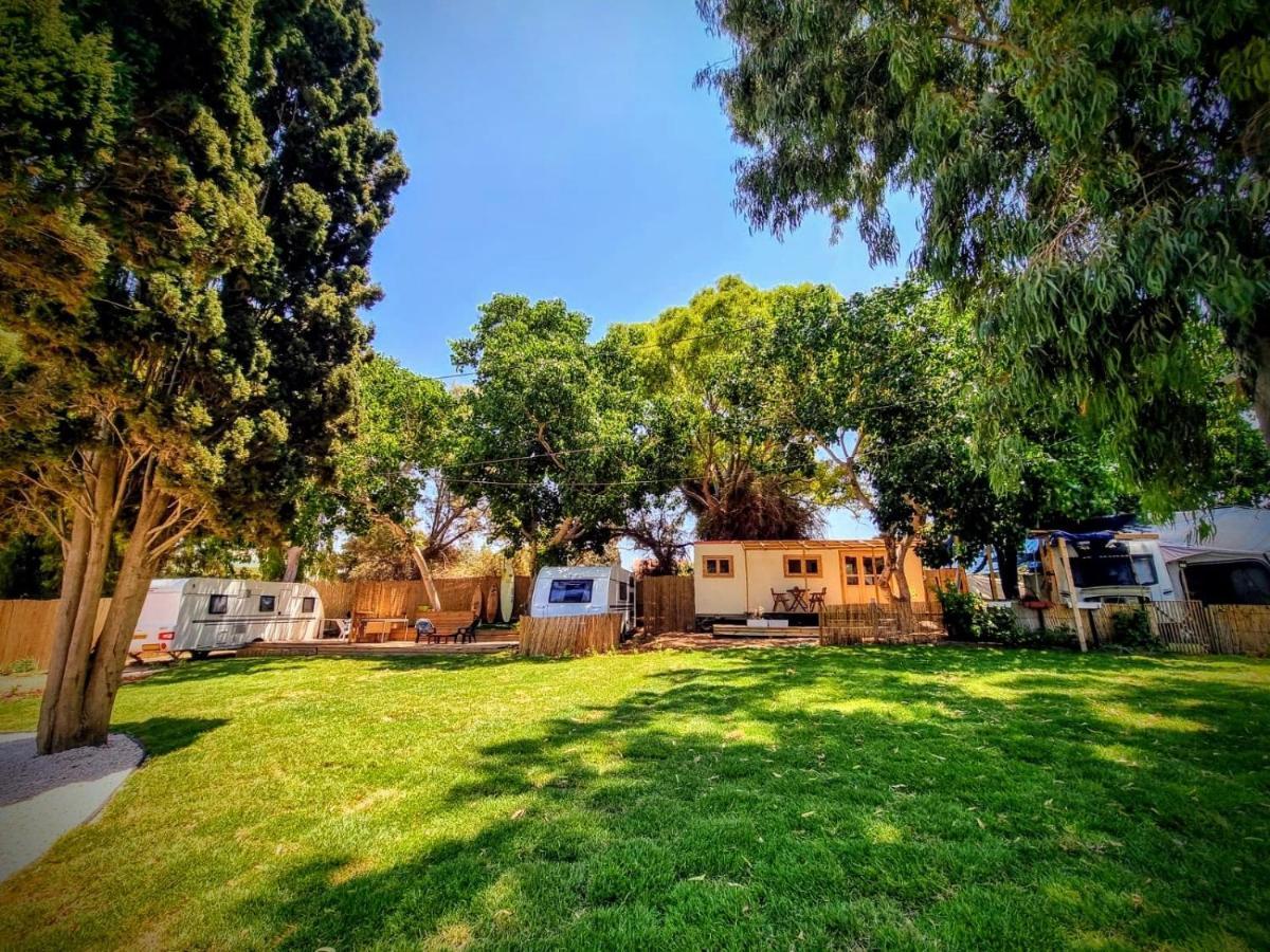 Glamping Beit Yanai Hotel Exterior photo